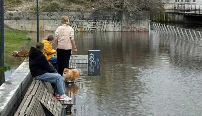 Київ знову затоплює