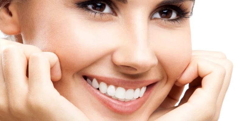 Штучні коронки на зуби – ефективний метод реставрації