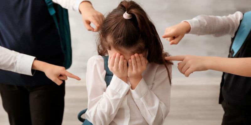 Булінг в українських школах набирає обертів 