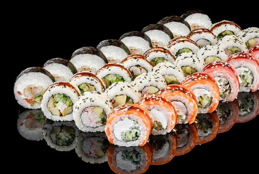 Що замовляють кияни в EatSushi найчастіше: топ-роли за рейтингами