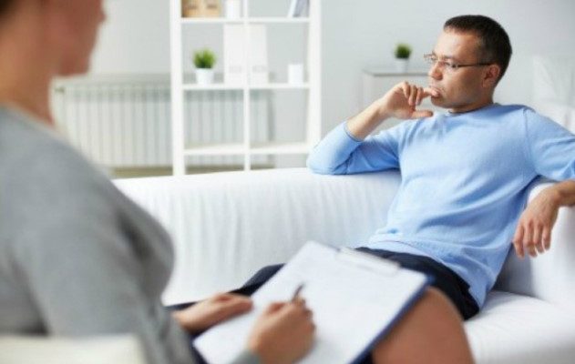 Когда нужен психиатр? Как вовремя распознать необходимость обращения за профессиональной помощью