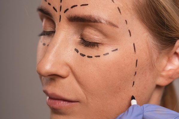 Що таке пластична хірургія і навіщо вона потрібна