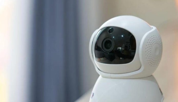 Хакери зламали 120 тисяч корейських камер і продавали контент 18+ 