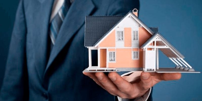 Рієлторів в Україні зобов’яжуть звітувати про всі угоди понад 400 тис. грн 