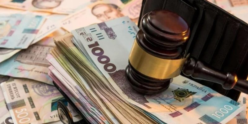 Навіть після арешту рахунку боржники можуть користуватися до 17 294 грн: як це працює 