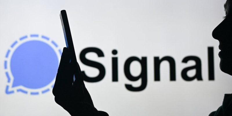 Месенджер Signal пригрозив залишити Британію через нові вимоги уряду 