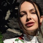 Блогерка Христина Горняк отримала 350 тисяч на ремонт пошкодженого росіянами будинку