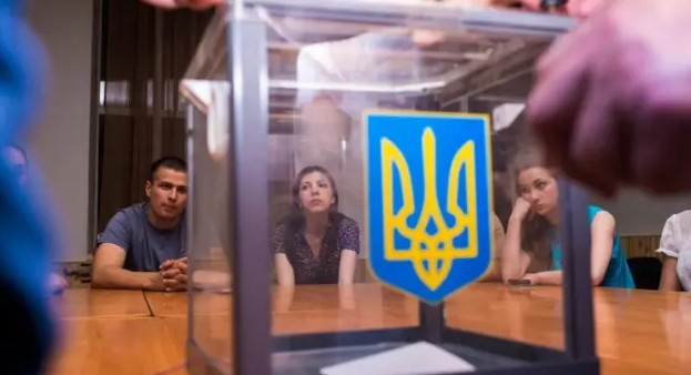 Запит на зміну влади в Україні після війни зріс,  — КМІС 