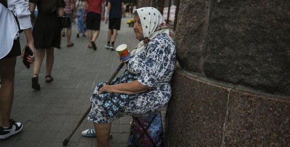 Надбавка самотнім пенсіонерам: хто має право у 2026 році 