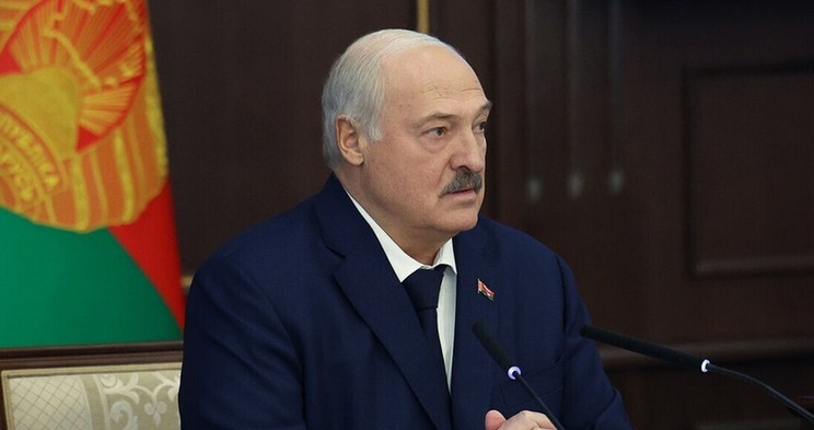 Лукашенко вибачився перед Зеленським і заявив, що Білорусь не воюватиме з Україною 