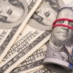 Скільки коштуватимуть 100 доларів в Україні: прогноз до 14 червня