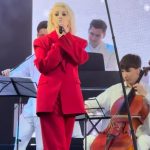 Міка Ньютон вперше за довгий час виступила в Україні
