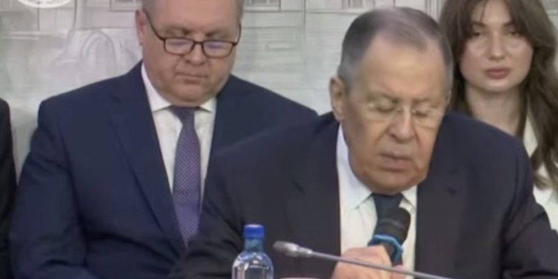 Лавров заявив про готовність РФ захищати Білорусь з використання ядерки 