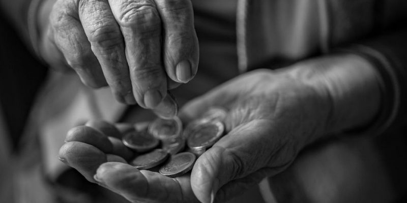 ПФУ перевірятиме авто, депозити та покупки: хто може втратити субсидію 