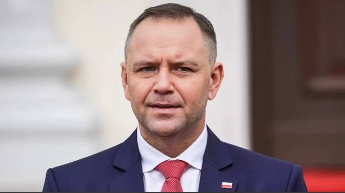 Президент Польщі Навроцький закликав заборонити прапор ОУН-УПА 