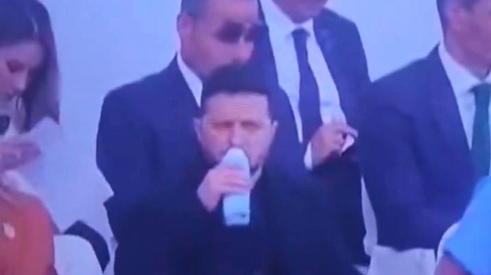 Зеленський привернув увагу через кришечку на пляшці під час саміту НАТО 