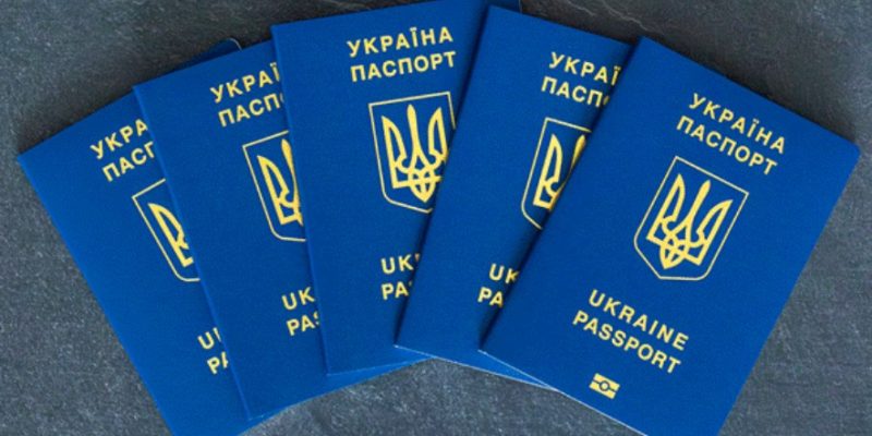 Що варто знати про термінове виготовлення закордонного паспорту