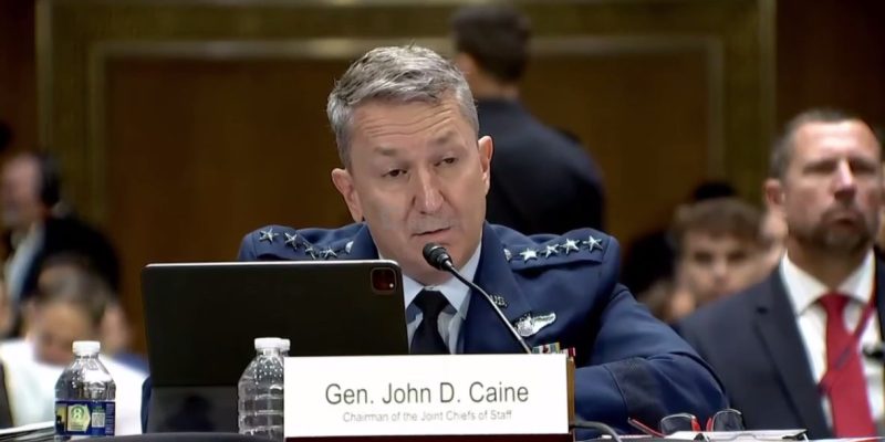F-16 вперше збив російський літак, заявив генерал США 
