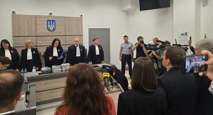 Верховний Суд залишив у силі санкції РНБО проти Порошенка 