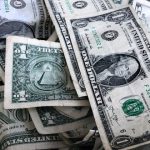 Курс долара до кінця липня: економісти оцінили перспективи гривні