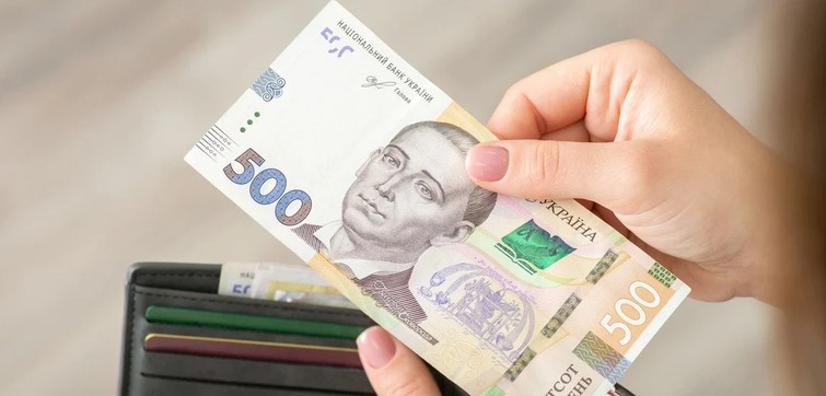 Українці можуть отримати понад 5 тисяч гривень допомоги: хто має право 