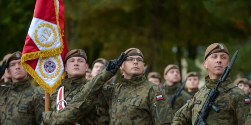 У Польщі стався витік даних майже 400 військових центру кіберпідготовки 
