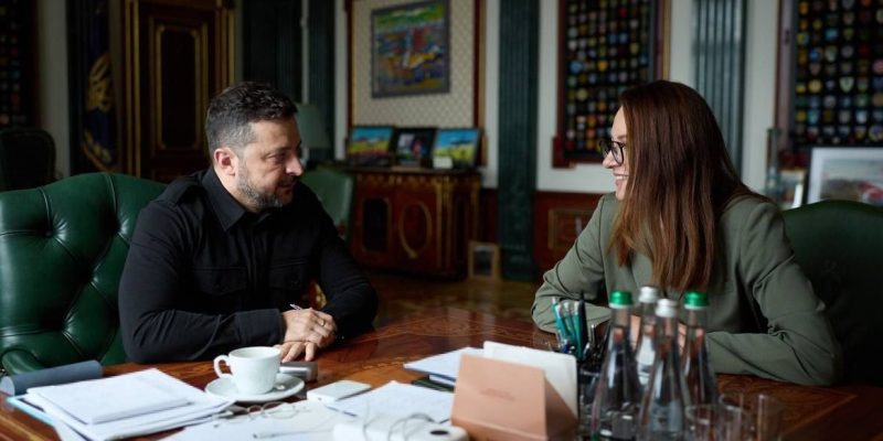 Зеленський відправляє Свириденко у відставку та оновлює уряд 
