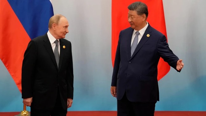 Китай готується до зміни влади в Росії після Путіна, — WSJ 