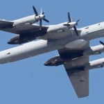 Британія підняла F-35 через зближення російських Ту-142 з авіаносцем