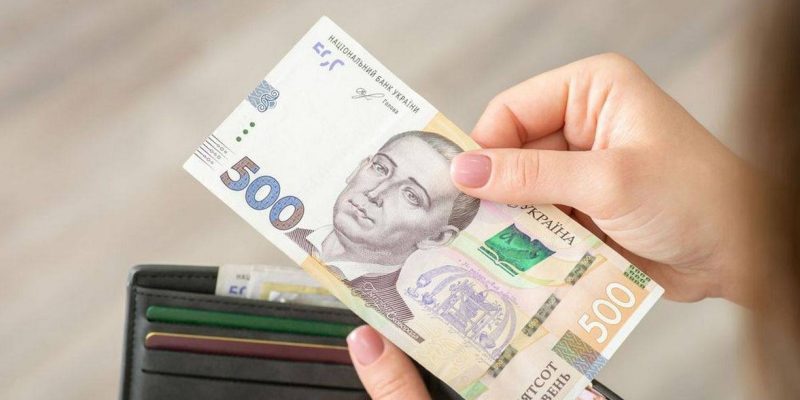 Працівникам культури з 2027 року підвищать зарплати до 70% 