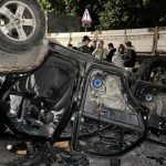 У Львові натовп перекинув службовий автомобіль ТЦК