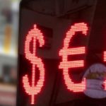 НБУ підвищив офіційний курс долара і євро на 28 липня