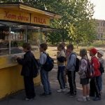 Біля шкіл можуть заборонити продаж шаурми та солодких напоїв