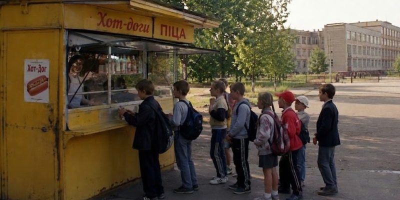 Біля шкіл можуть заборонити продаж шаурми та солодких напоїв