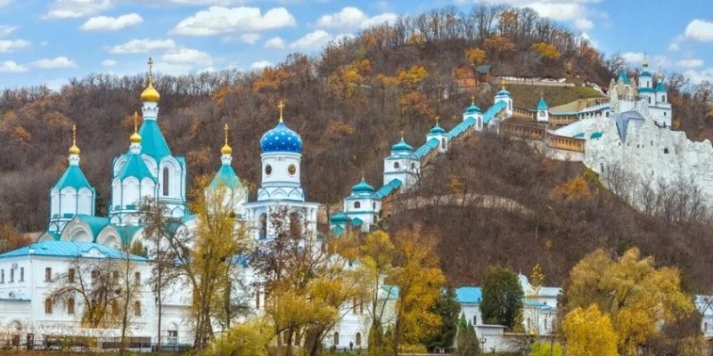 У Святогірській лаврі вбили монаха, ще двоє людей поранені 