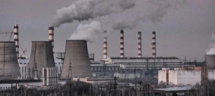 Херсонська ТЕЦ розбита авіабомбами: жителів закликають виїжджати 