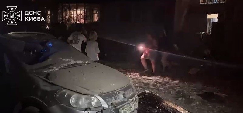 Масований удар по Києву: загинули 12 людей, 33 постраждали 