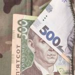 Кабмін хоче ще на рік закрити декларації військових після війни
