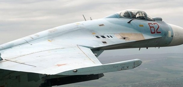 Російський Су-27 перехопив три британські літаки над Чорним морем?