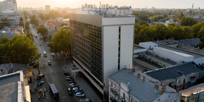 Корпоратив на два дні в Одесі: як поєднати робочу програму, вечерю та проживання