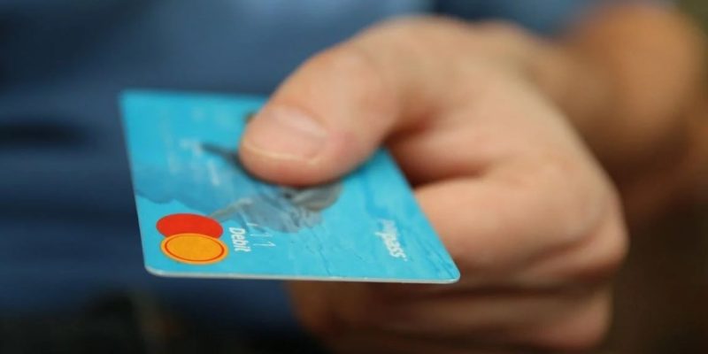 «Дропам» загрожують штрафи та до 8 років ув’язнення: ухвалено закон 