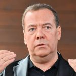 Дмитро Медведєв пригрозив ударами по Німеччині та Берліну