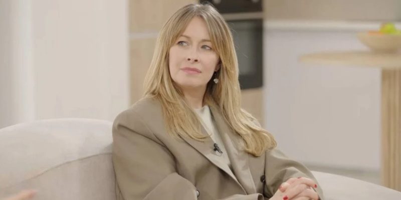 Олена Кравець із дітьми переїхала до Івано-Франківська 