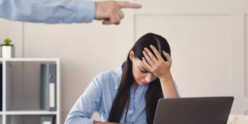 В Україні хочуть заборонити звільнення батьків військових 