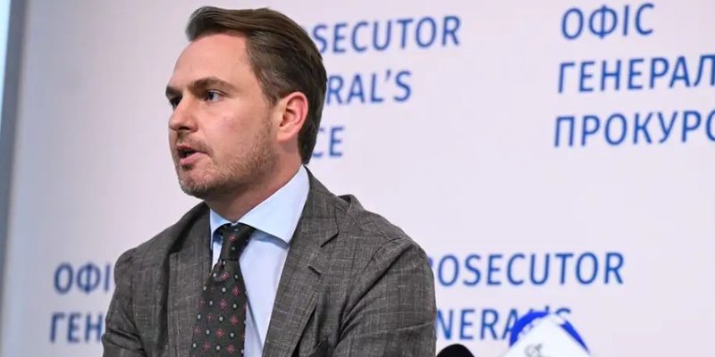 Кравченко подав у відставку з посади генпрокурора України 