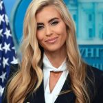 Кеті Захарія: дебют нової речниці Трампа в Білому домі висміяли у США