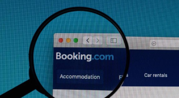 ЄС перевіряє Booking.com через ймовірне шахрайство та фішинг 