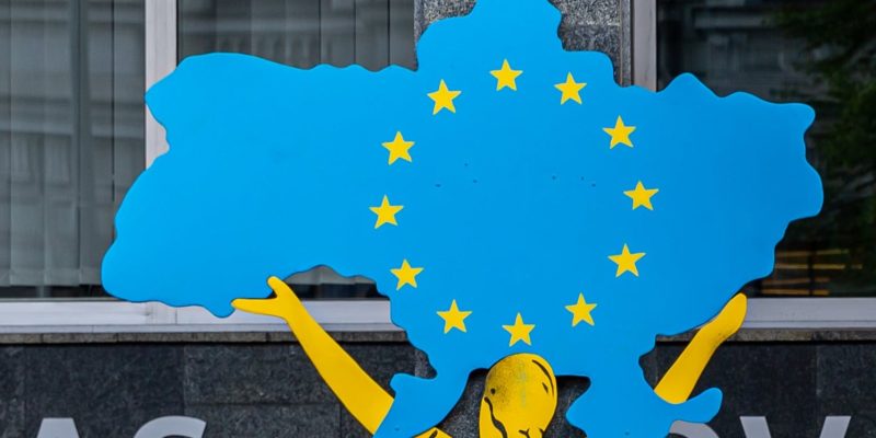 Дипломат ЄС закликав не давати Україні хибних надій щодо вступу