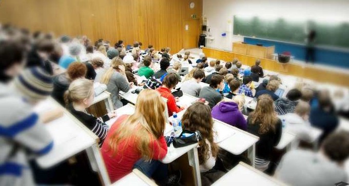 Чому українським підліткам варто розглянути вступ до Словаччини 