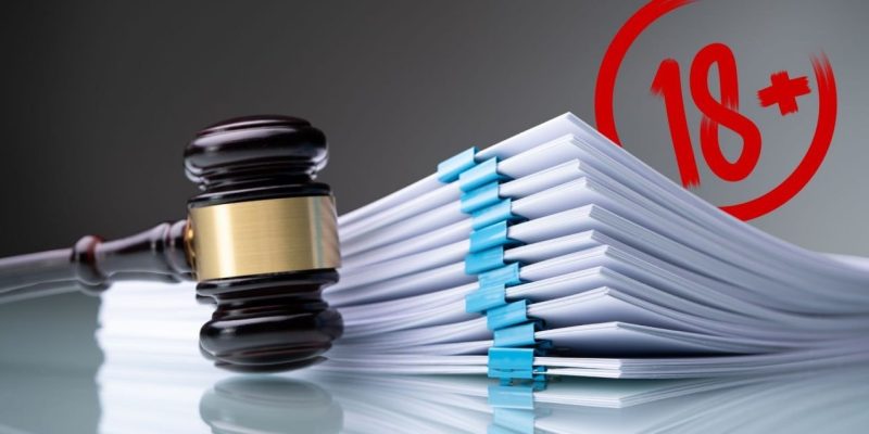 На Тернопільщині чоловік надсилав жінкам порно для знайомства 